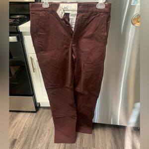 Chino burgundy pants. Men’s size 34W34L. Lightly used.